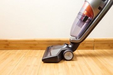 best upright bagless vacuums